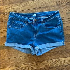 BDG mid rise shorts